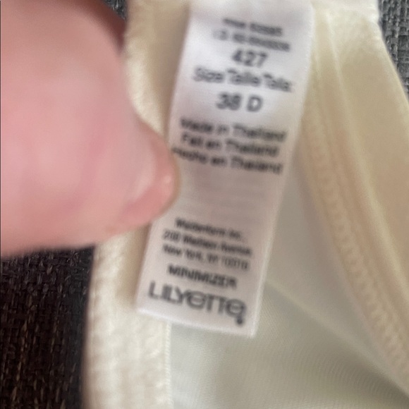 Lilyette Cream Satin Bra with lace Accents 38D - Picture 4 of 5